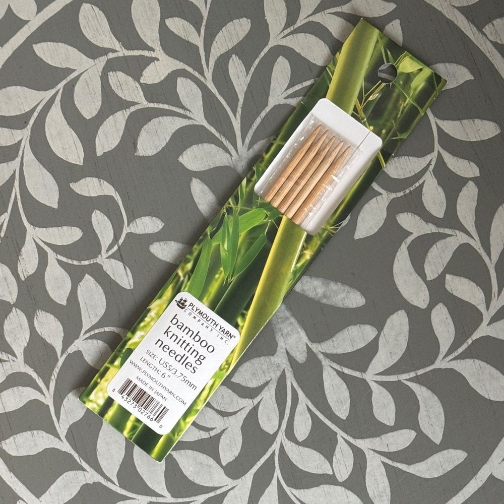 Plymouth Yarn Bamboo Knitting Needles Double Point Sz 5 NWT